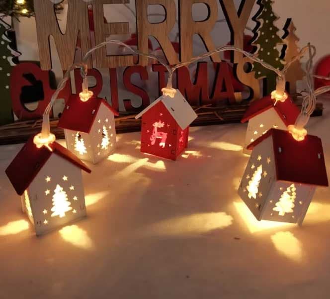 LED Svetleći niz na baterije Novogodišnje kućice 90cm