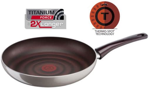 Tefal tiganj sa Titanium Force oblogom prečnika 30 cm Pleasure D50407