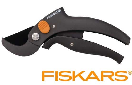 Fiskars makaze za orezivanje 111330 012780