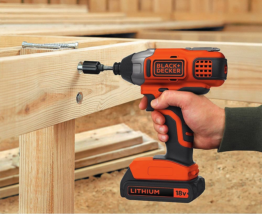 Black + Decker Akumulatorska bušilica i udarni odvijač BCK21S1S